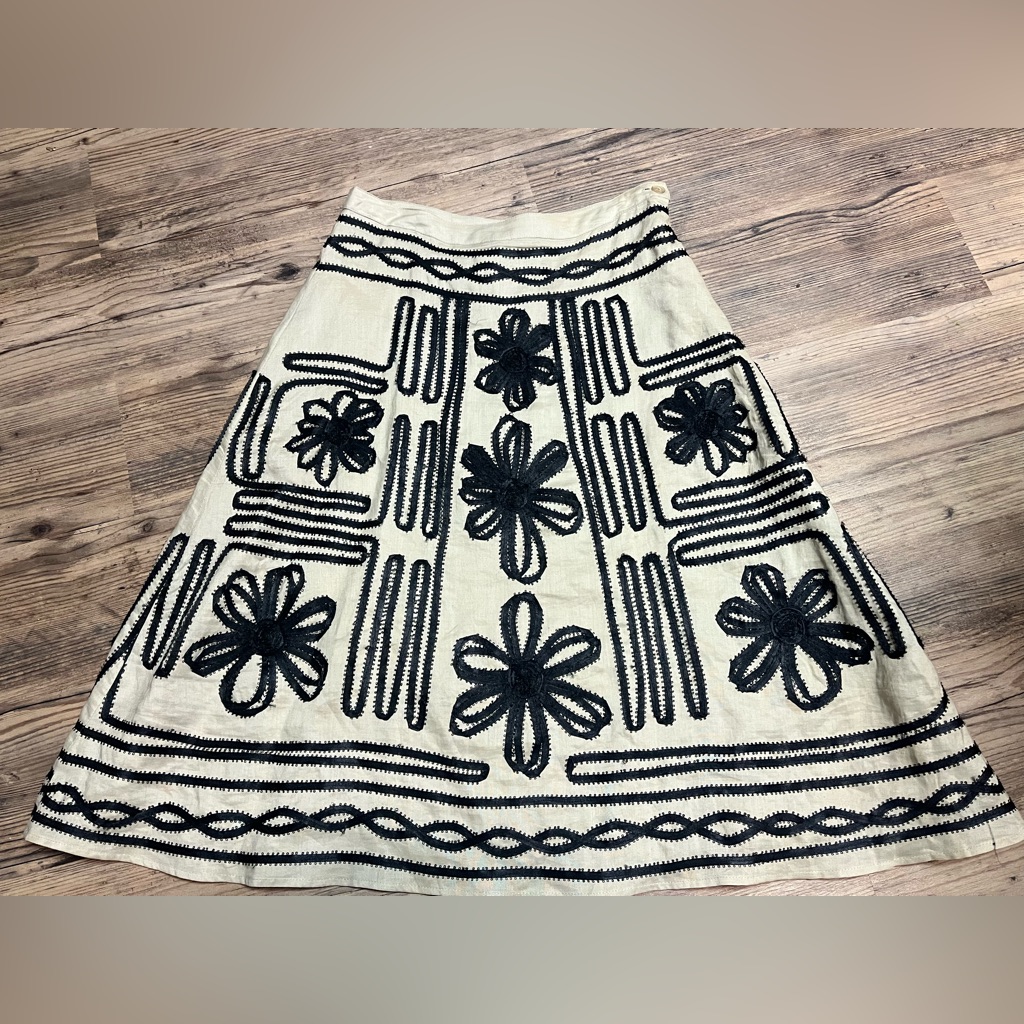 Carole Little Linen Black And Cream Embellished A-Line Skirt